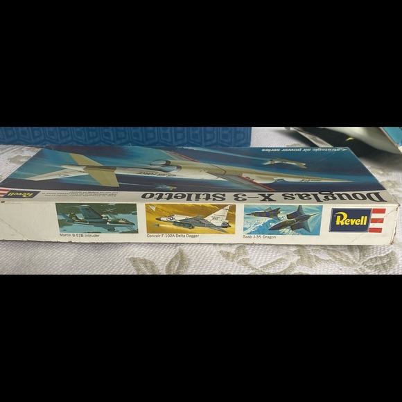 DOUGLAS X-3 STILETTO by REVELL HISTORY MAKERS 1:65 SCALE - Picture 2 of 11
